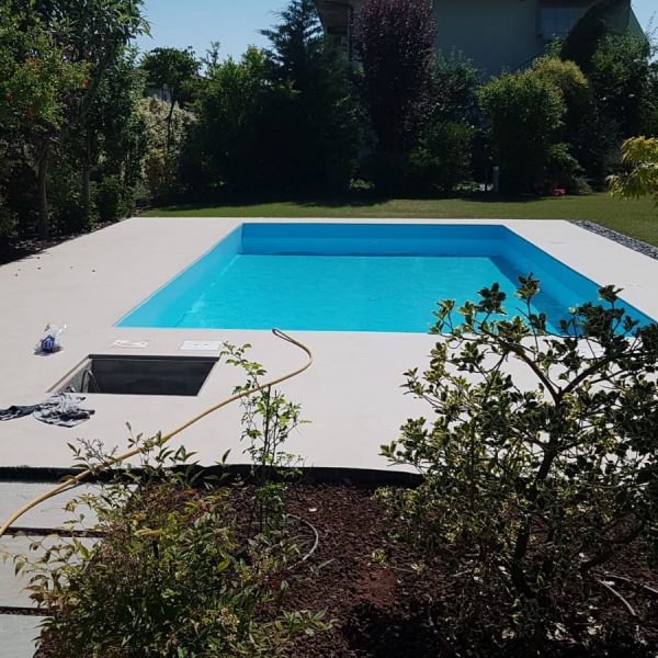 PISCINA 02